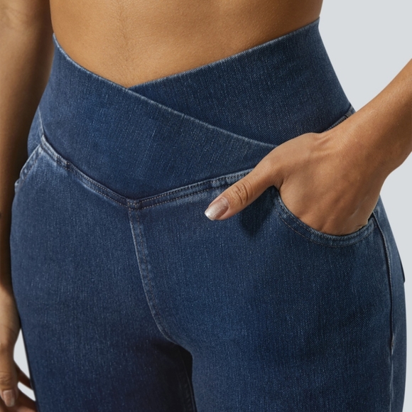 NWT!! Flared Denim High Crossover Waist Pockets Stretch Halara - Picture 4 of 6
